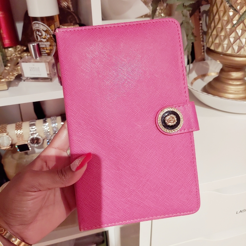 Pink 7 inch tablet case with keyboard